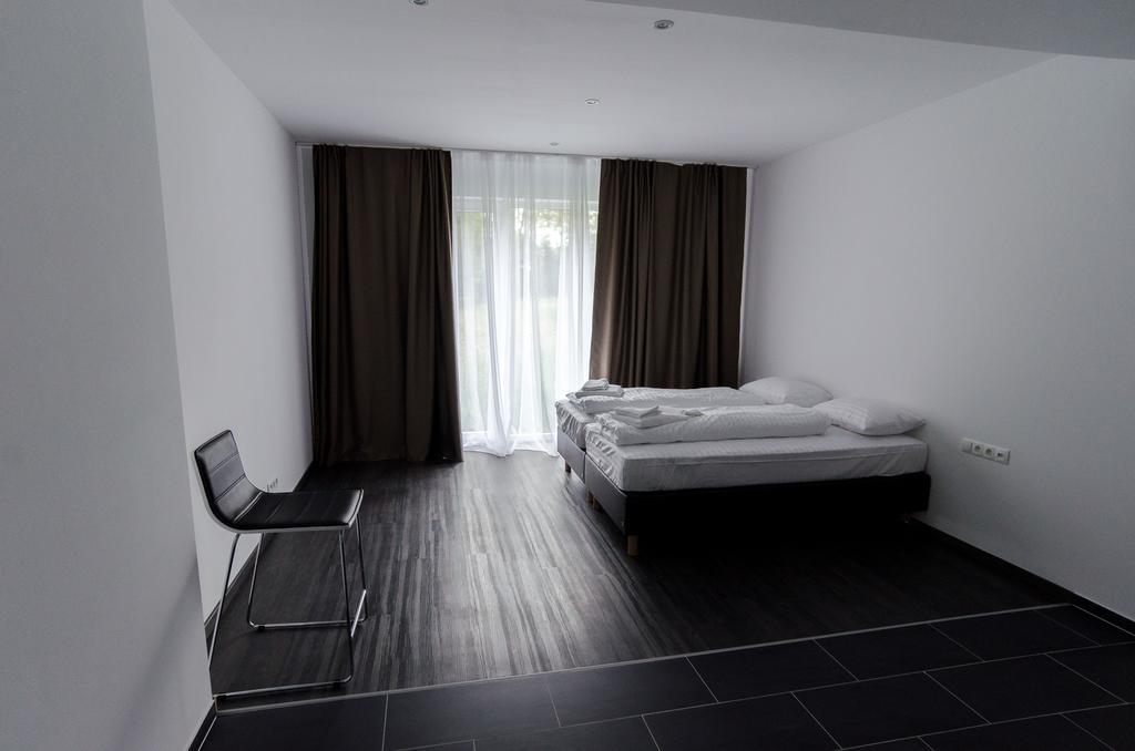 3H Apartments Kelberg Bilik gambar